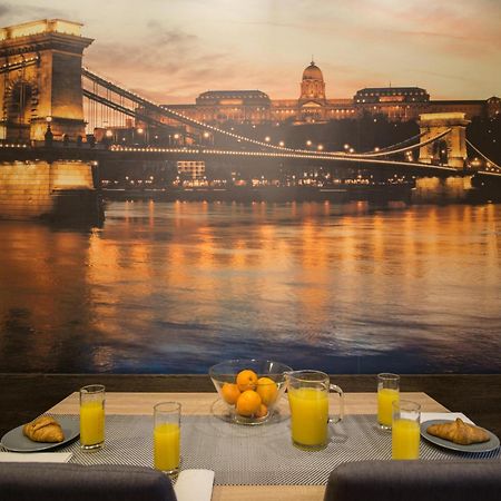 Exlcusive & City Central Located Suite By Prestige Homes Budapesta Exterior foto