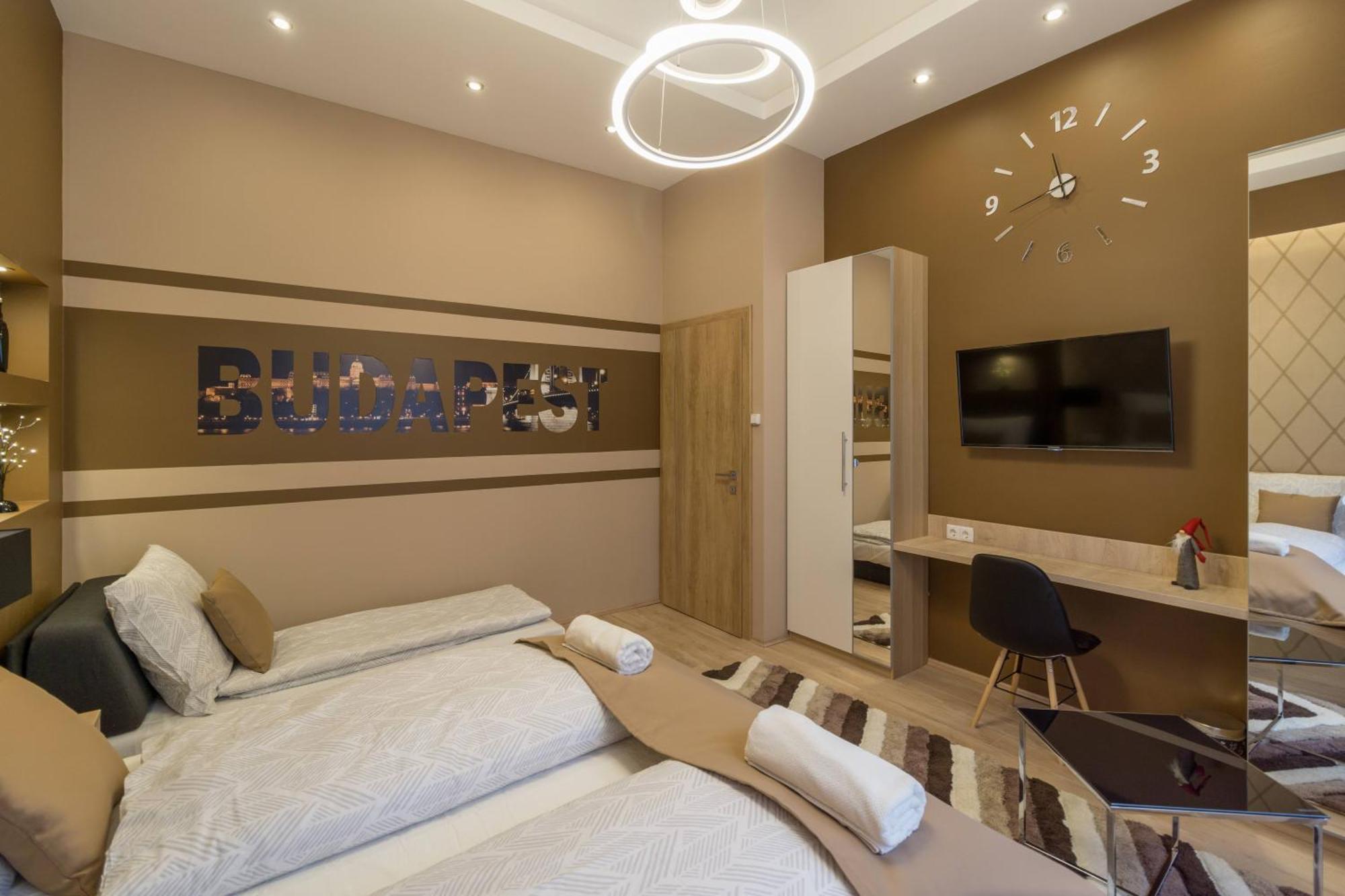 Exlcusive & City Central Located Suite By Prestige Homes Budapesta Exterior foto
