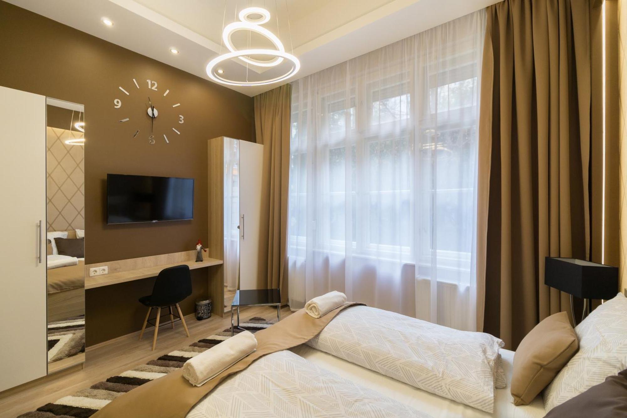 Exlcusive & City Central Located Suite By Prestige Homes Budapesta Exterior foto