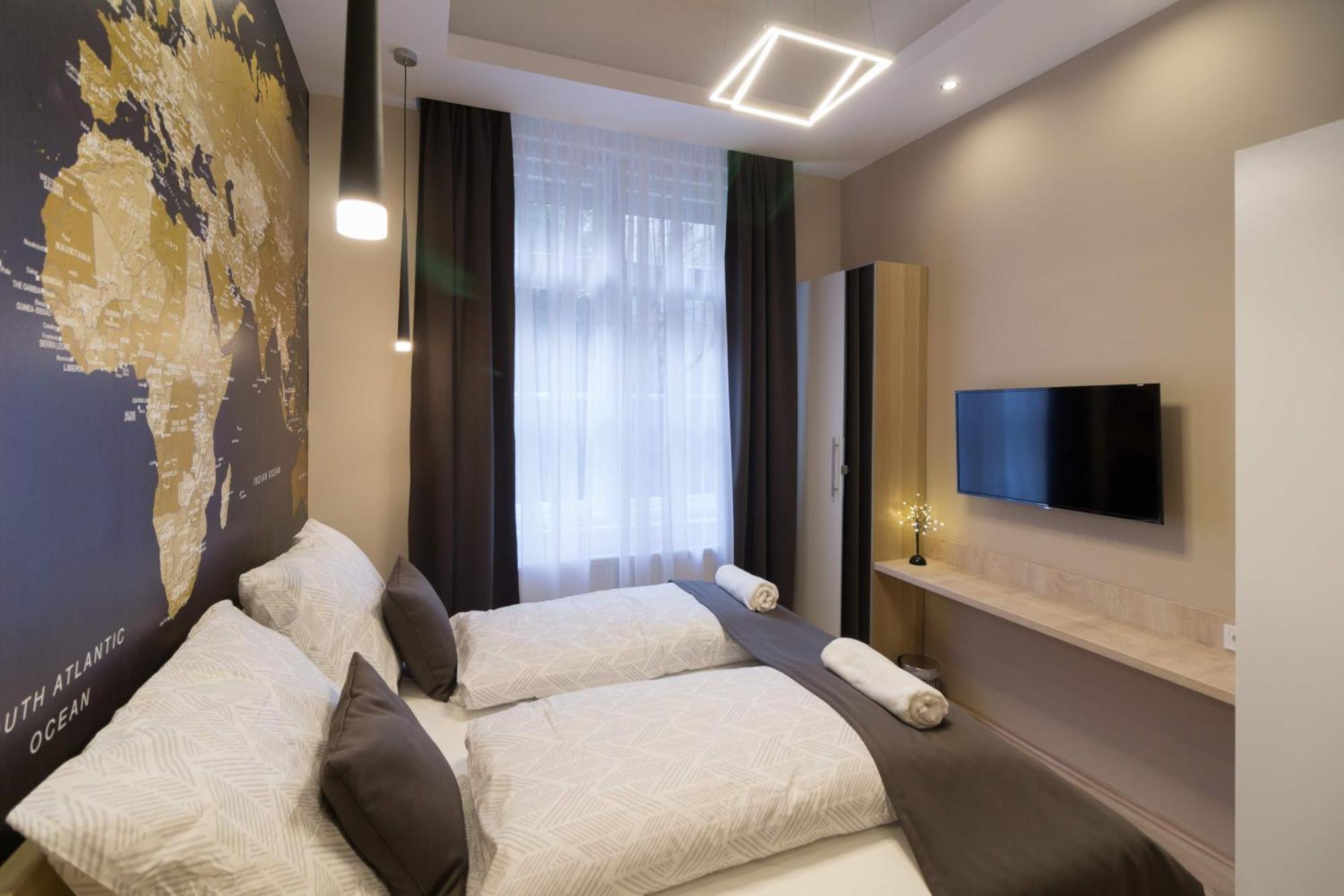 Exlcusive & City Central Located Suite By Prestige Homes Budapesta Exterior foto