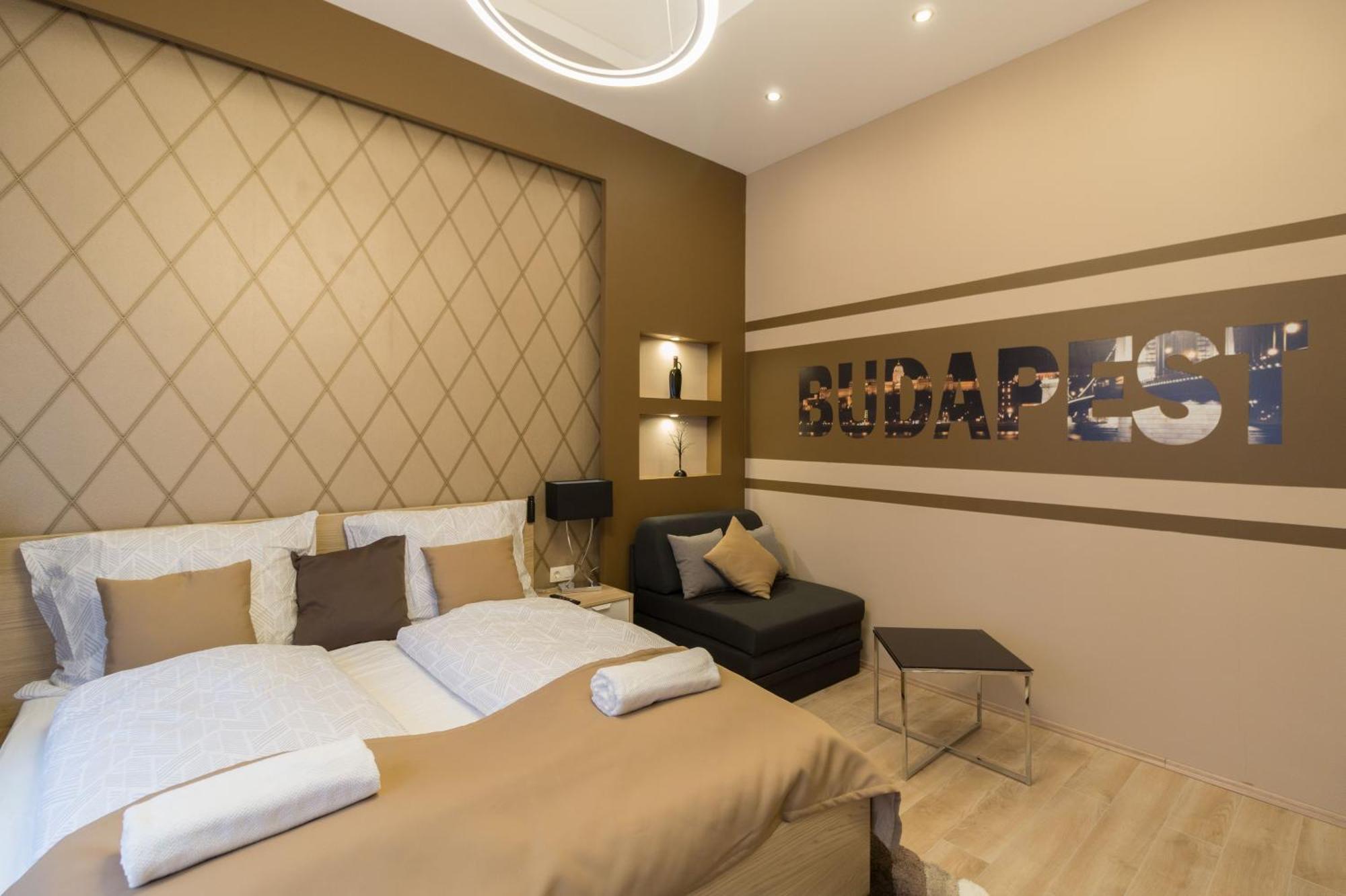 Exlcusive & City Central Located Suite By Prestige Homes Budapesta Exterior foto